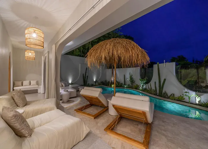 Hawk - Aesthetically Pleasing 4br In Villa Canggu (Bali)