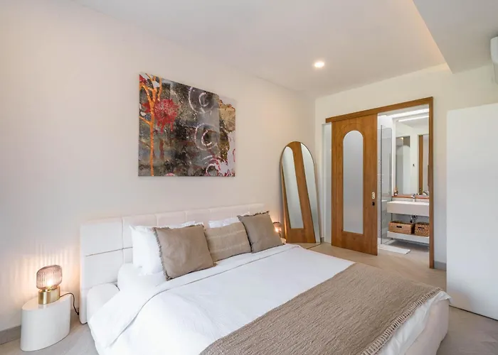 Hawk - Aesthetically Pleasing 4br In *