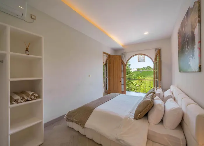 Hawk - Aesthetically Pleasing 4br In *