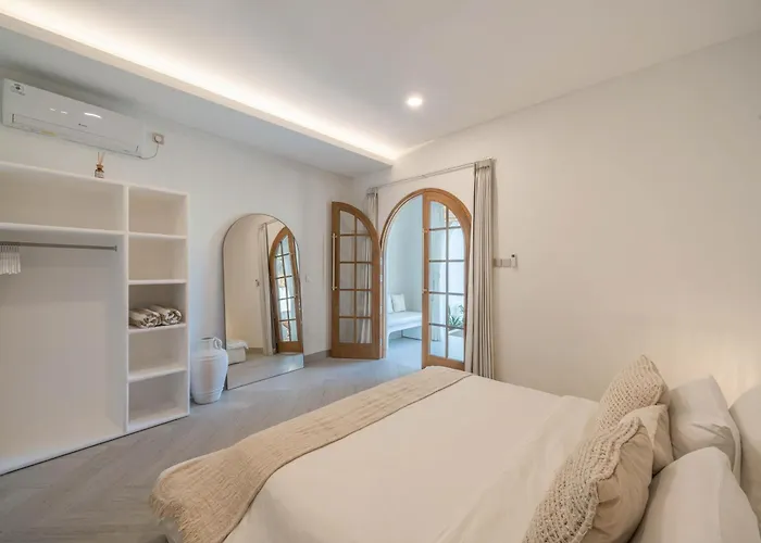 Hawk - Aesthetically Pleasing 4br In Villa *