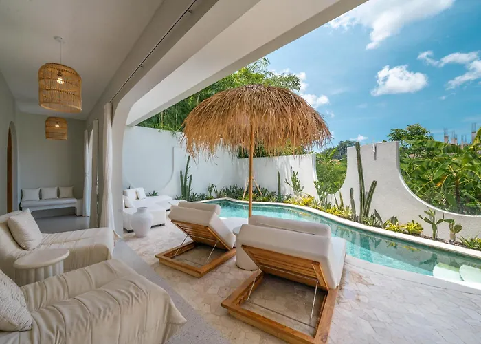 Hawk - Aesthetically Pleasing 4br In Canggu (Bali)