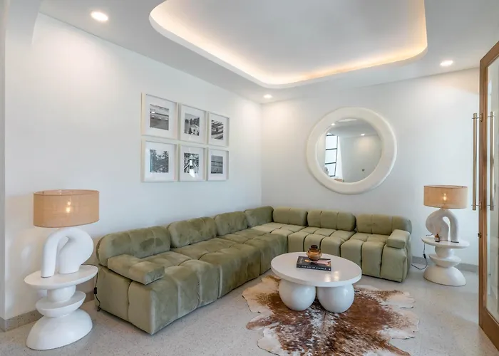 Hawk - Aesthetically Pleasing 4br In *